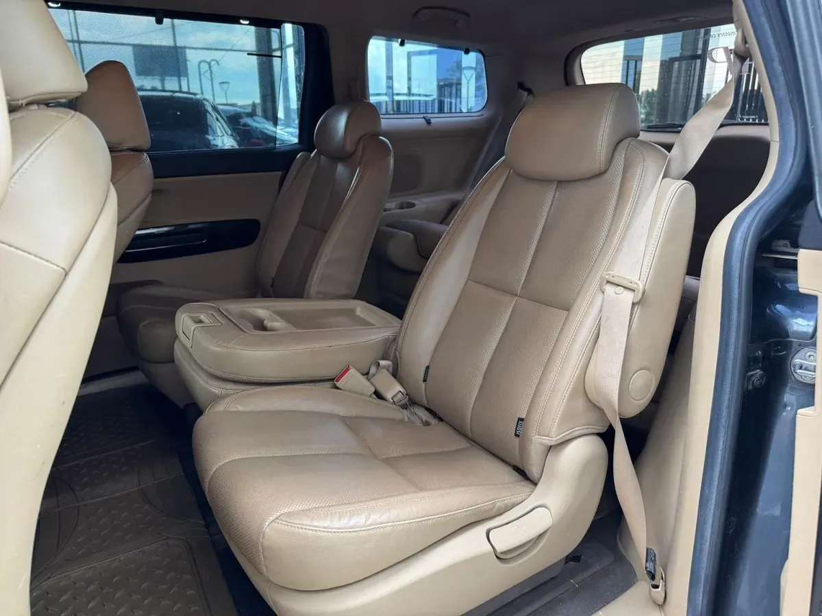 Mira esta publicación de KIA Carnival 2017 en Motordil