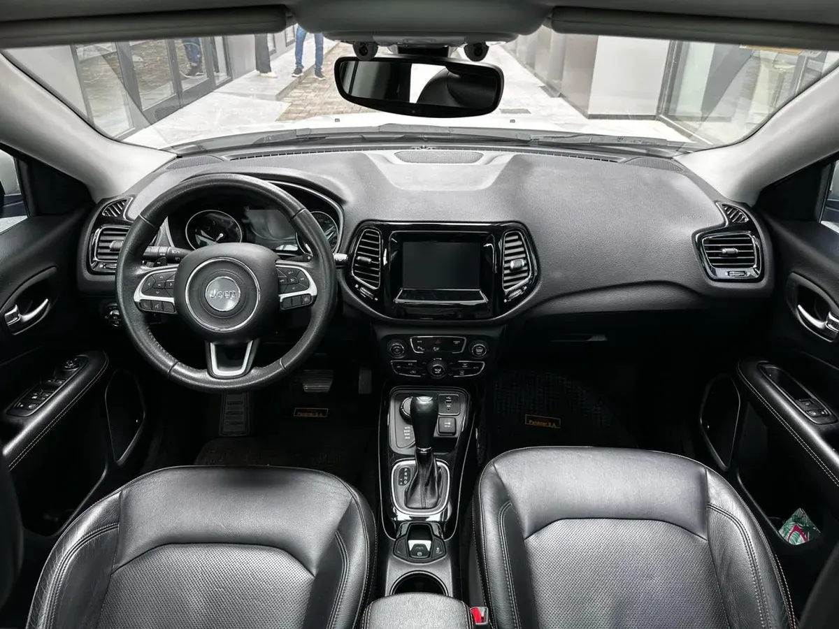 Mira esta publicación de Jeep Compass 2018 en Motordil
