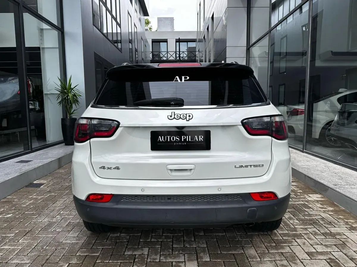 Mira esta publicación de Jeep Compass 2018 en Motordil