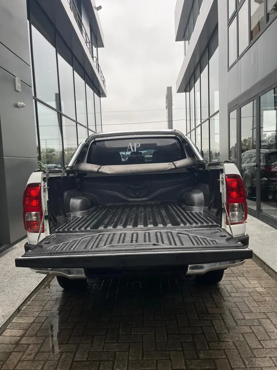 Mira esta publicación de Toyota Hilux 2017 en Motordil