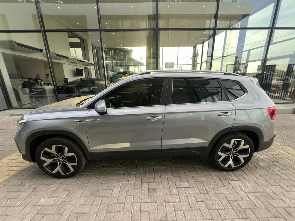 Mira esta publicación de Volkswagen Taos 2025 en Motordil