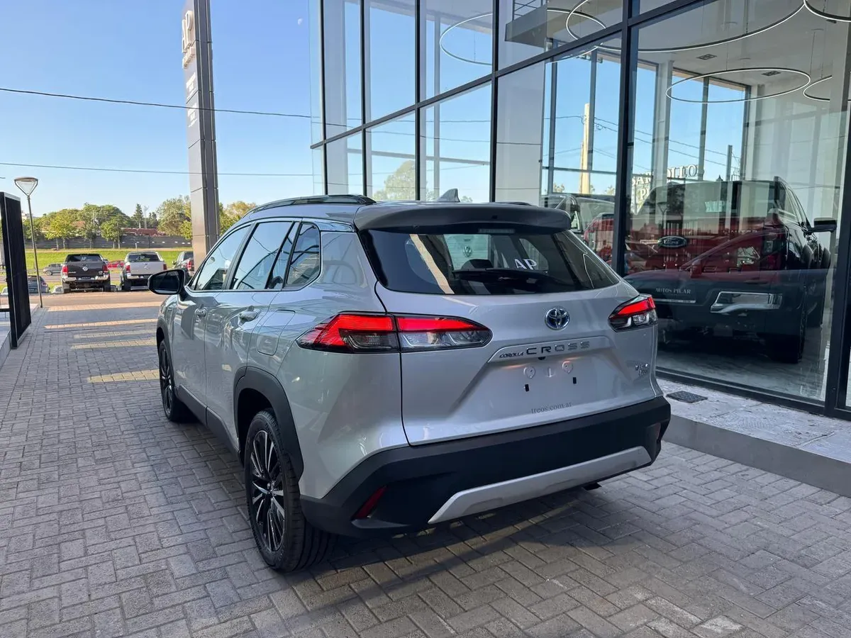 Mira esta publicación de Toyota Corolla Cross 2025 en Motordil