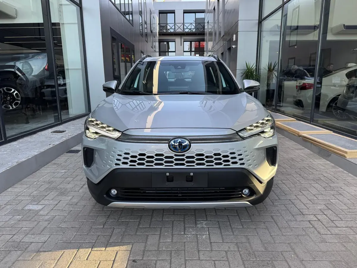 Mira esta publicación de Toyota Corolla Cross 2025 en Motordil