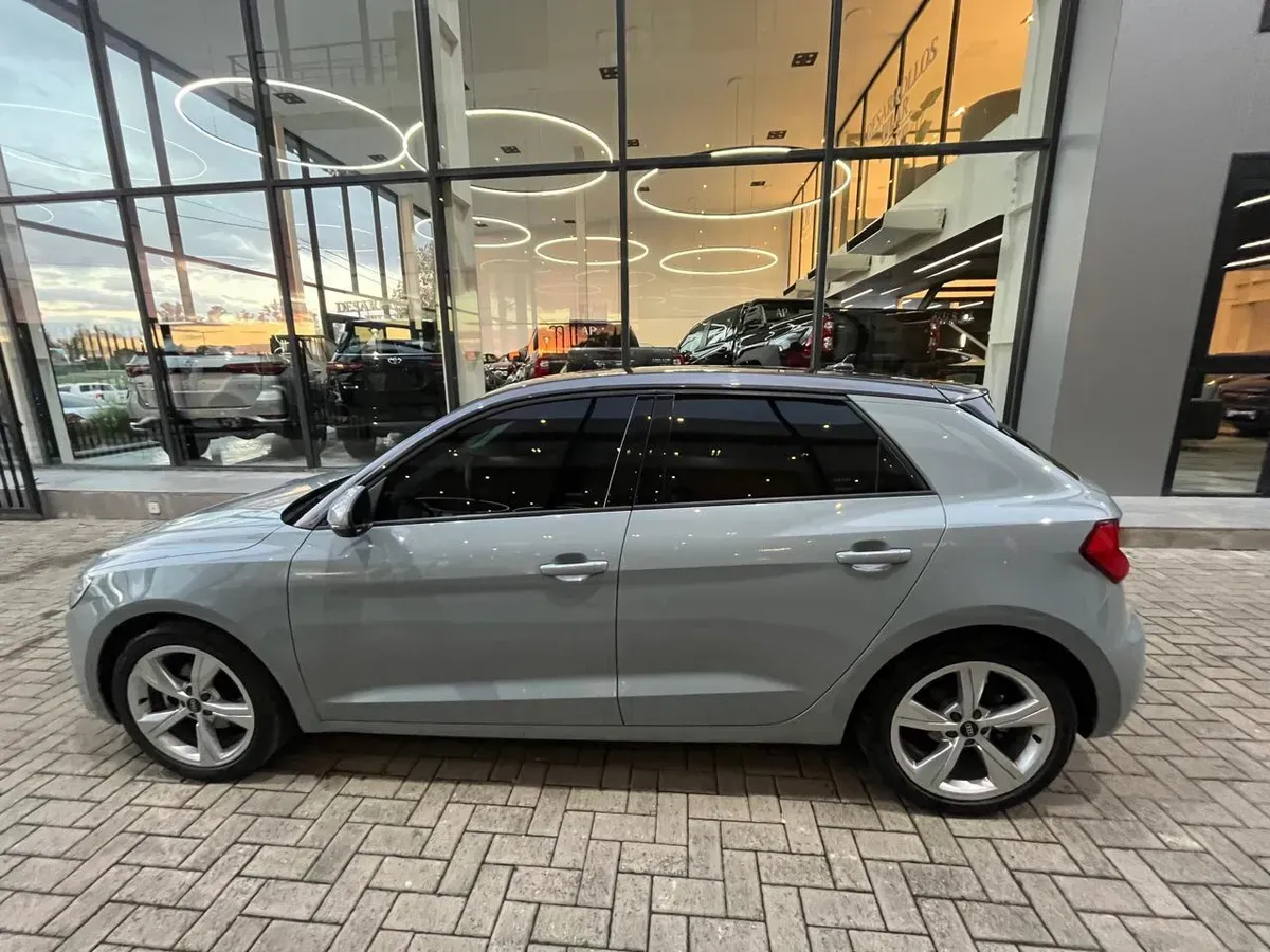 Mira esta publicación de Audi A1 2023 en Motordil