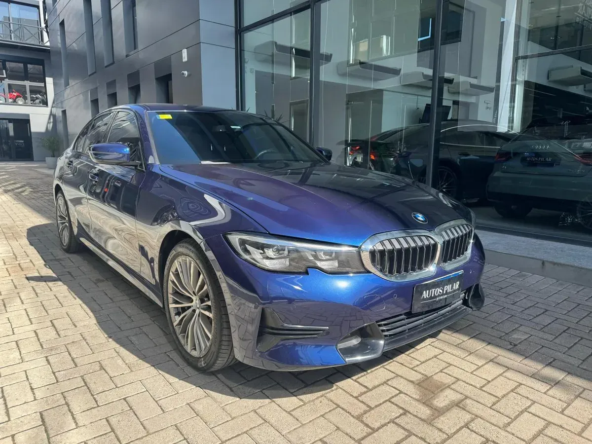 Mira esta publicación de BMW Serie 3 2021 en Motordil