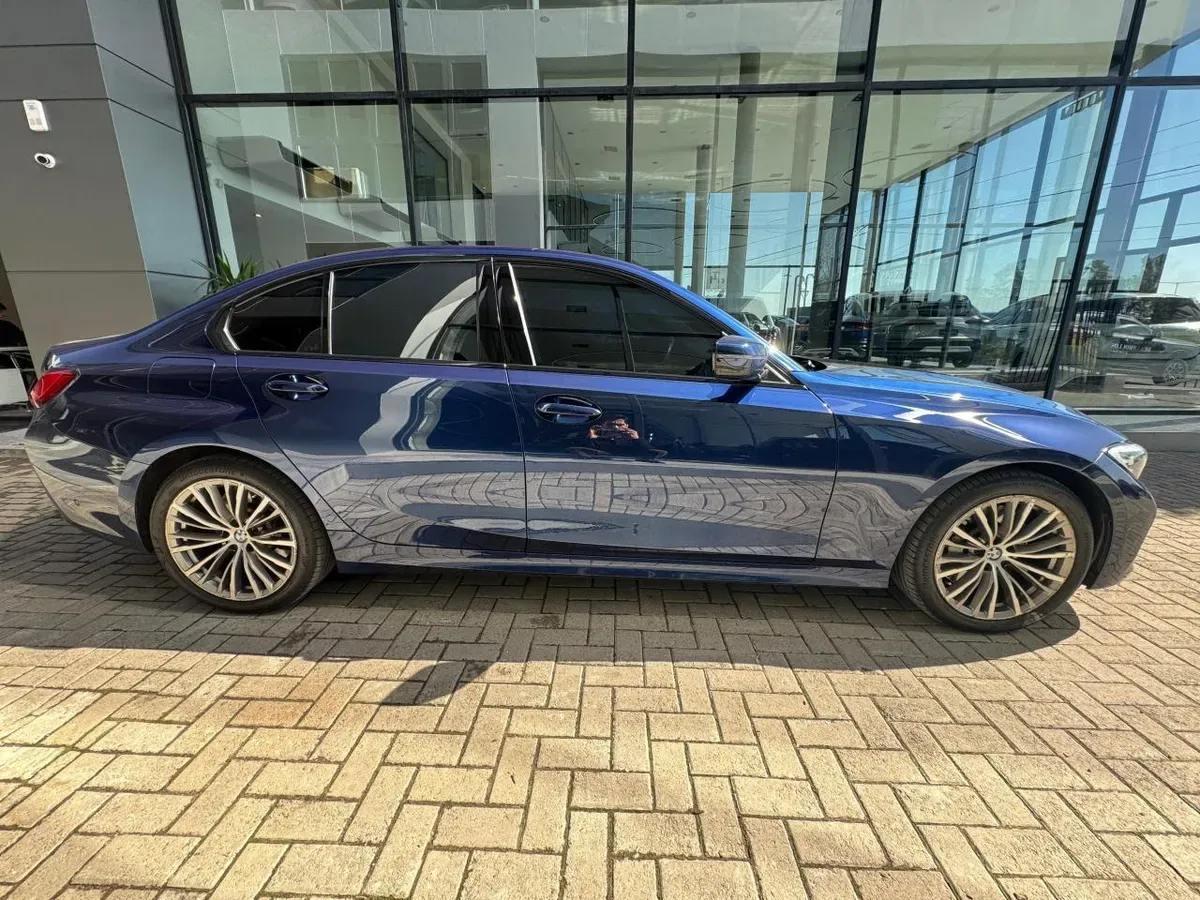 Mira esta publicación de BMW Serie 3 2021 en Motordil