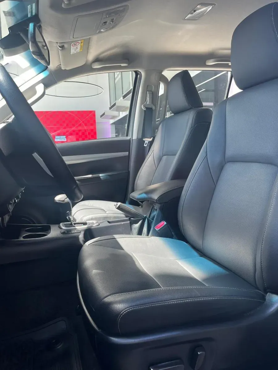 Mira esta publicación de Toyota Hilux 2024 en Motordil
