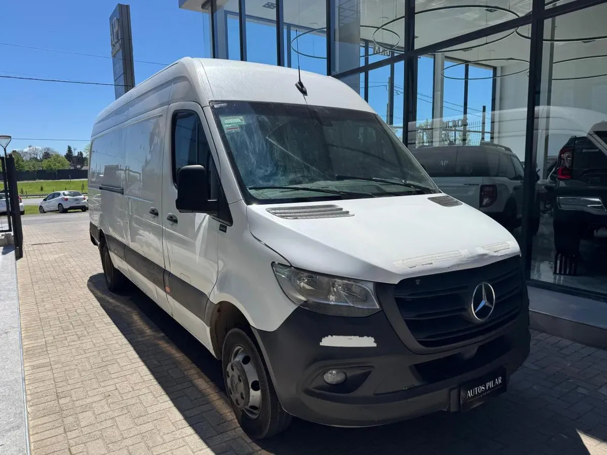Mira esta publicación de Mercedes Benz Sprinter 2021 en Motordil