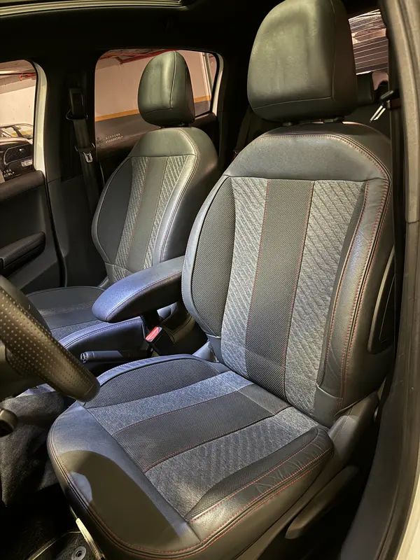 Mirá esta publicación de Peugeot 208