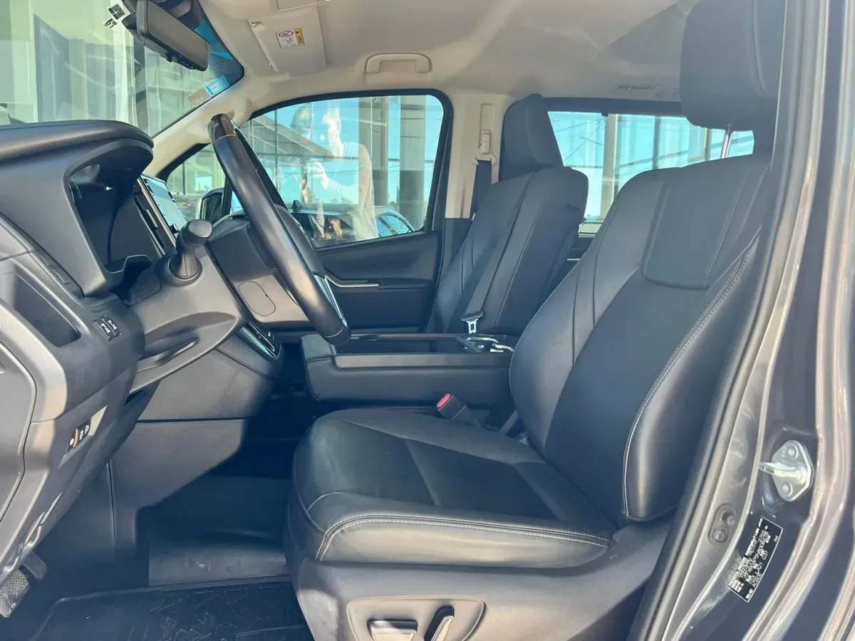 Mira esta publicación de Toyota Hiace 2022 en Motordil