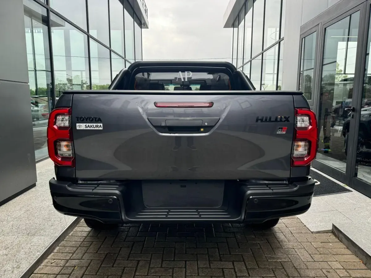 Mira esta publicación de Toyota Hilux 2025 en Motordil