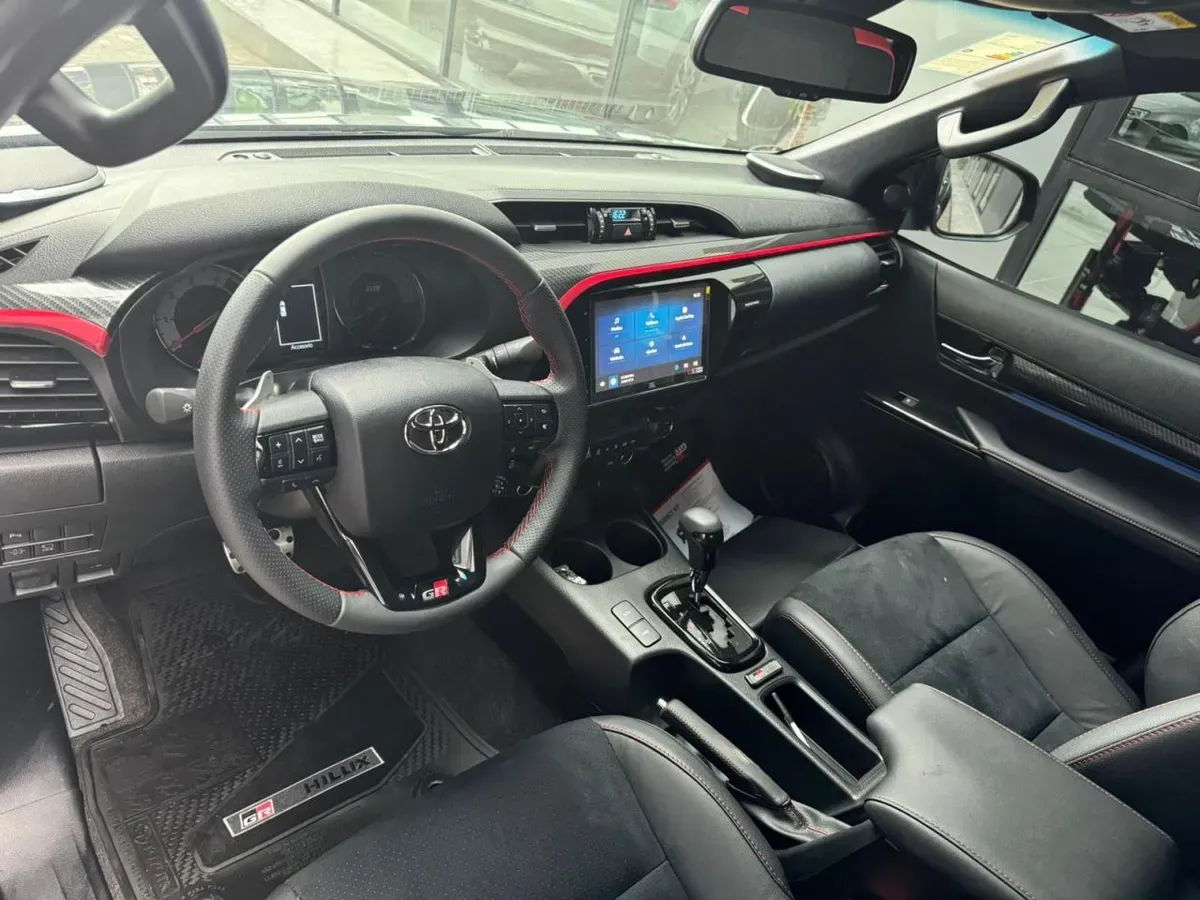 Mira esta publicación de Toyota Hilux 2025 en Motordil
