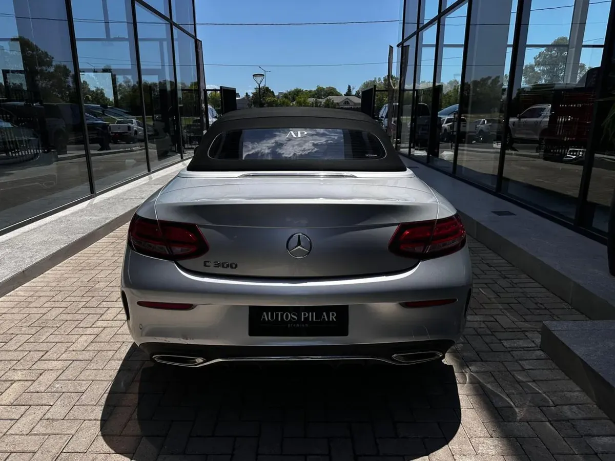 Mira esta publicación de Mercedes Benz Clase C 2020 en Motordil