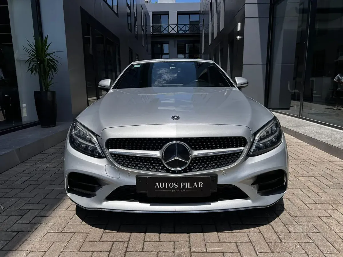 Mira esta publicación de Mercedes Benz Clase C 2020 en Motordil