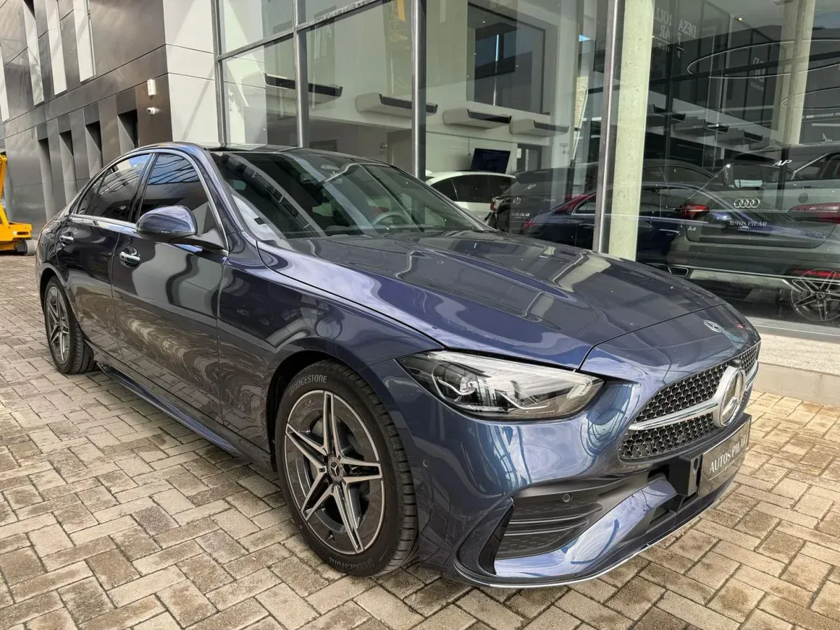 Mira esta publicación de Mercedes Benz Clase C 2024 en Motordil