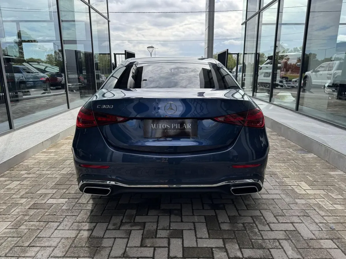 Mira esta publicación de Mercedes Benz Clase C 2024 en Motordil