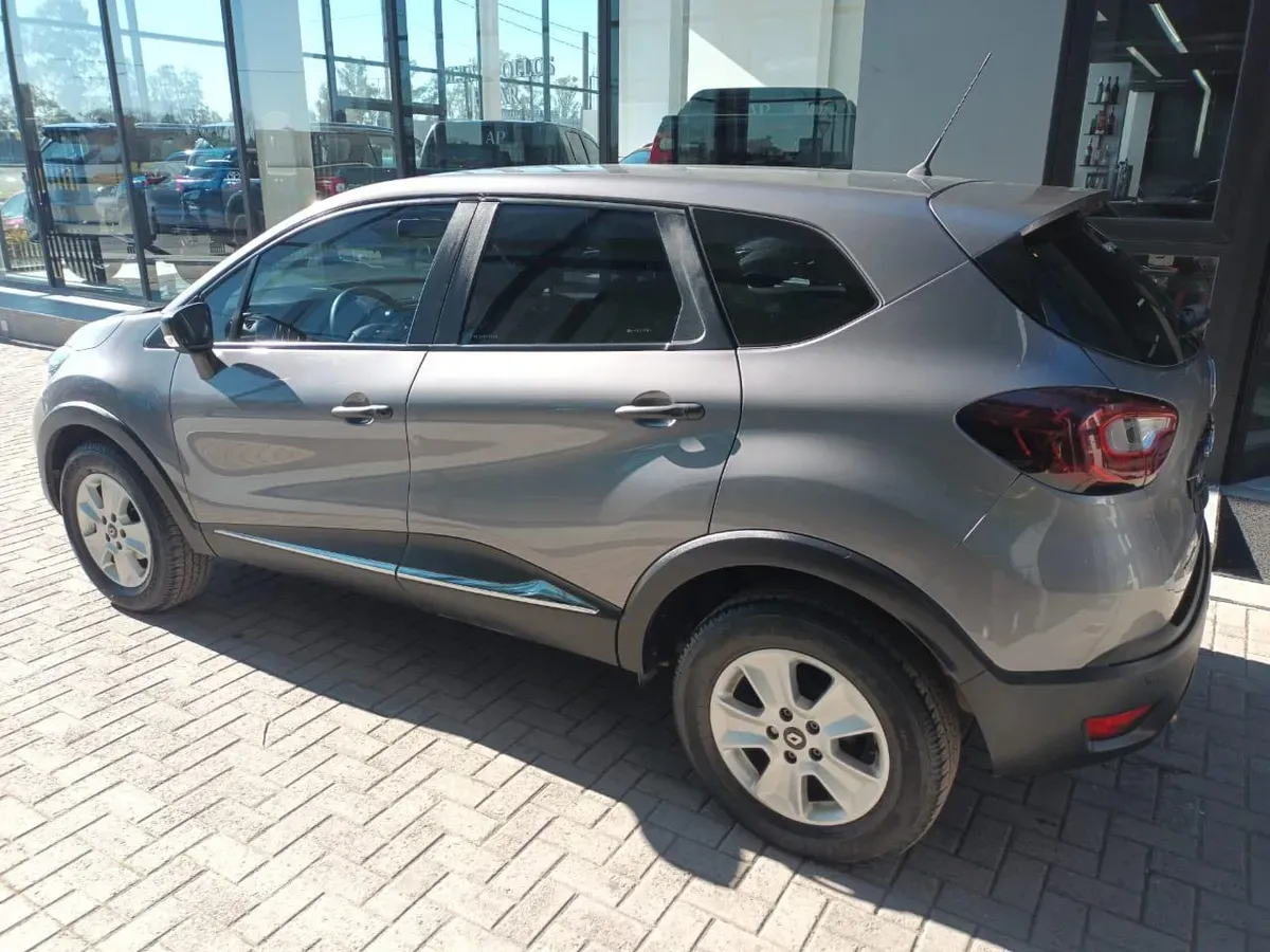 Mira esta publicación de Renault Captur 2020 en Motordil