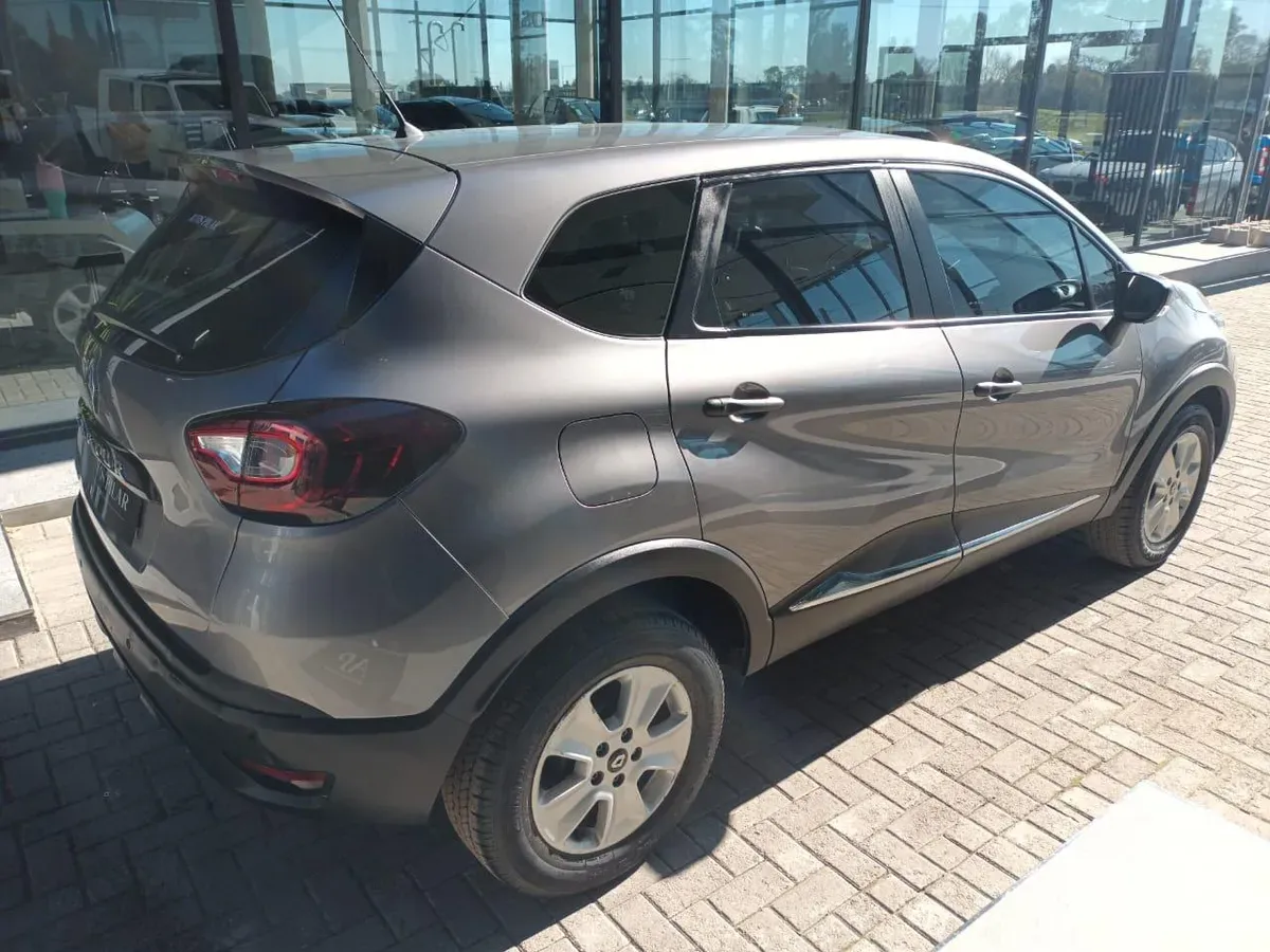 Mira esta publicación de Renault Captur 2020 en Motordil