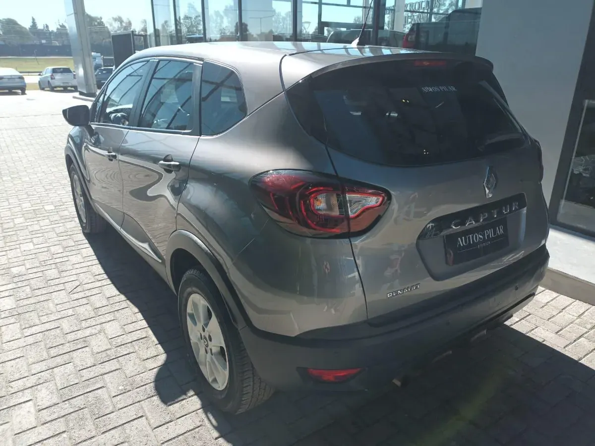Mira esta publicación de Renault Captur 2020 en Motordil
