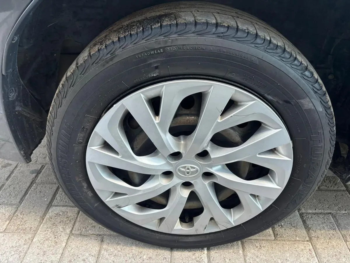 Mira esta publicación de Toyota Corolla 2019 en Motordil