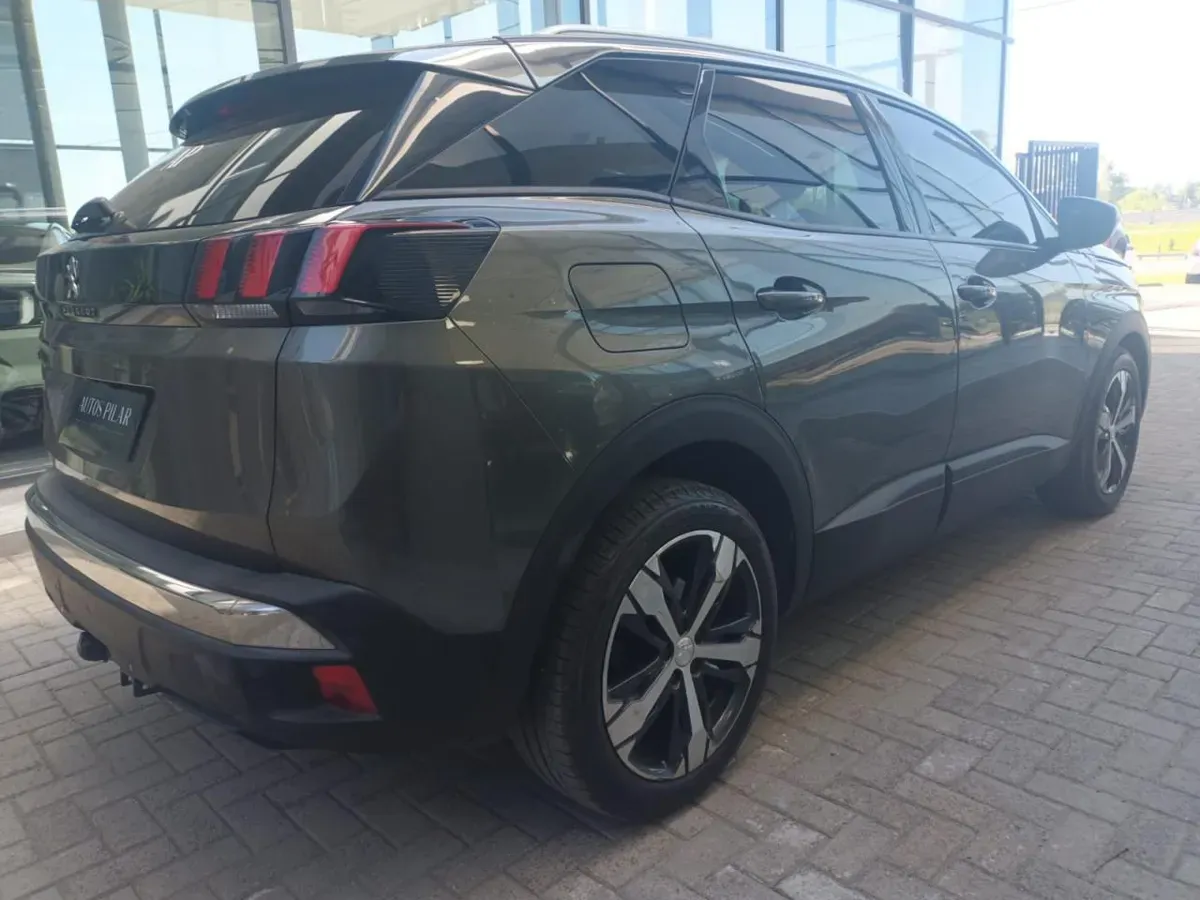 Mira esta publicación de Peugeot 3008 2018 en Motordil