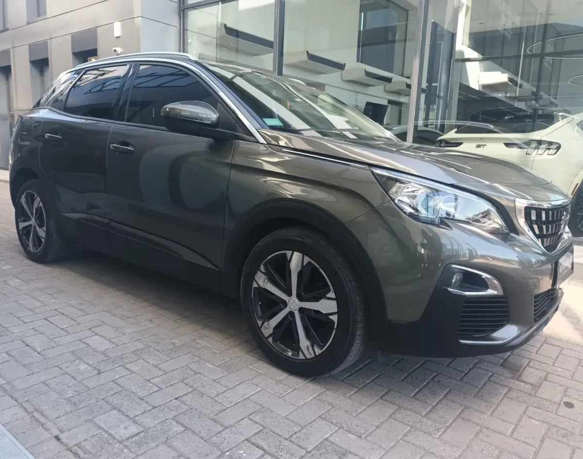 Mira esta publicación de Peugeot 3008 2018 en Motordil