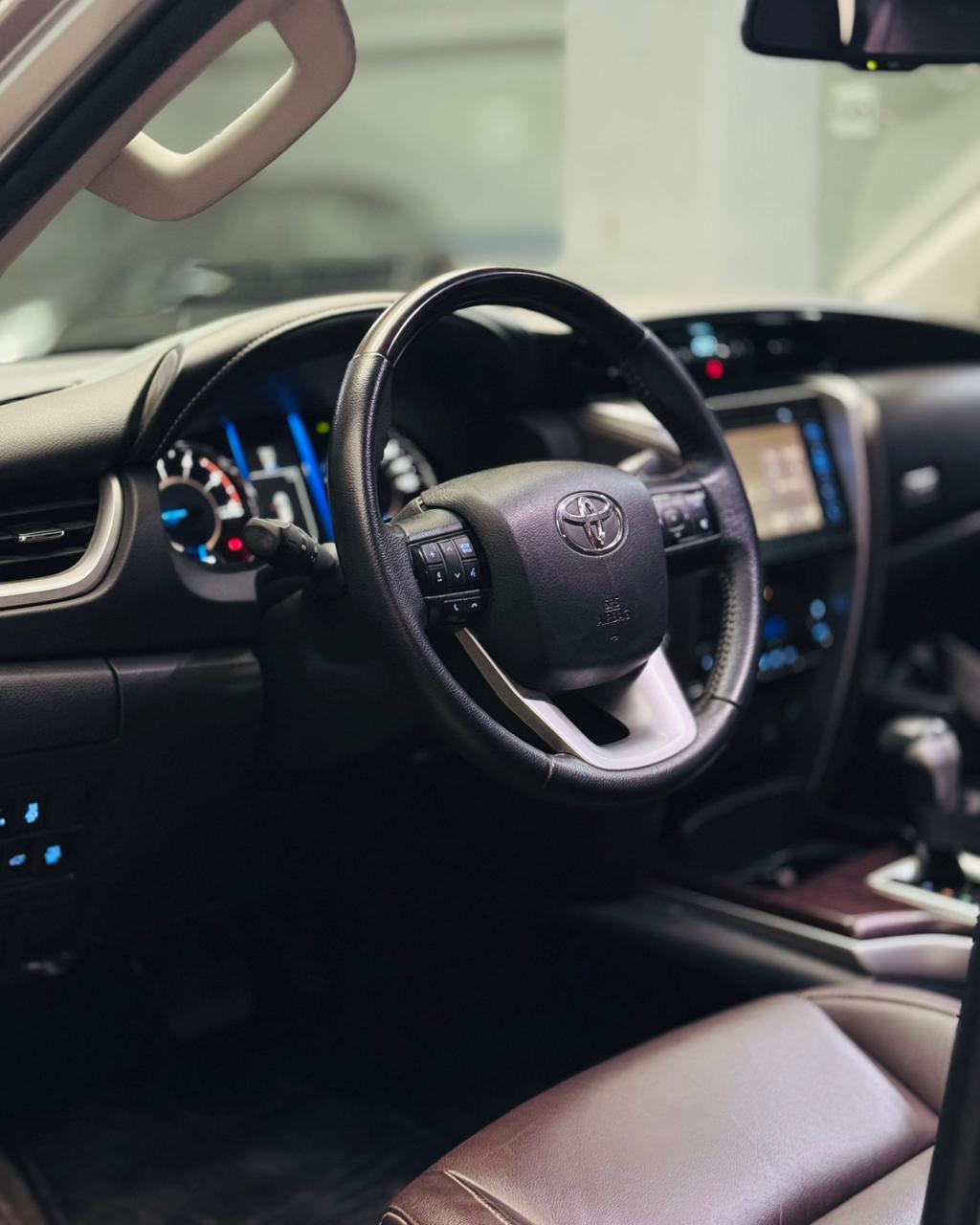 Mira esta publicación de Toyota SW4 2019 en Motordil