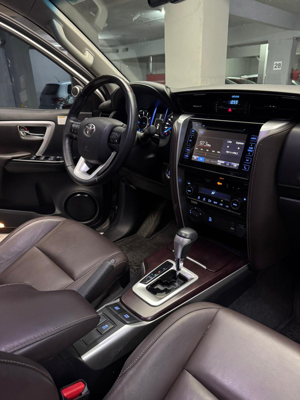 Mira esta publicación de Toyota SW4 2019 en Motordil