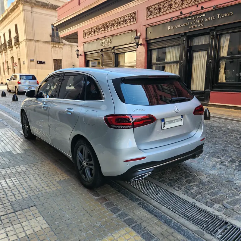 Mira esta publicación de Mercedes Benz Clase B 2020 en Motordil