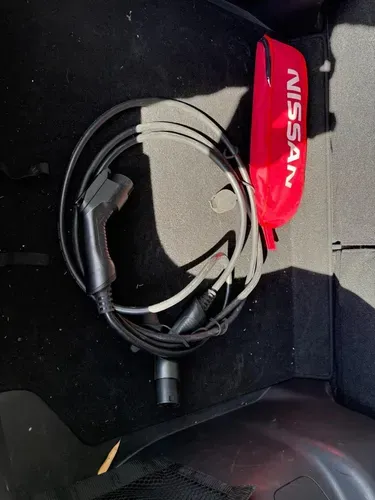 Mira esta publicación de Nissan Leaf 2022 en Motordil