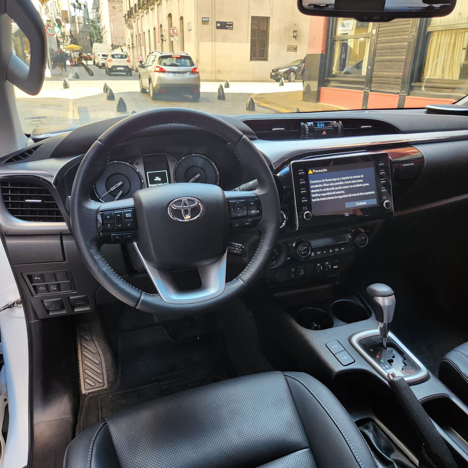 Mira esta publicación de Toyota Hilux 2023 en Motordil
