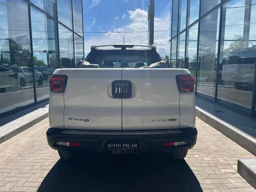 Mira esta publicación de Fiat Toro 2018 en Motordil