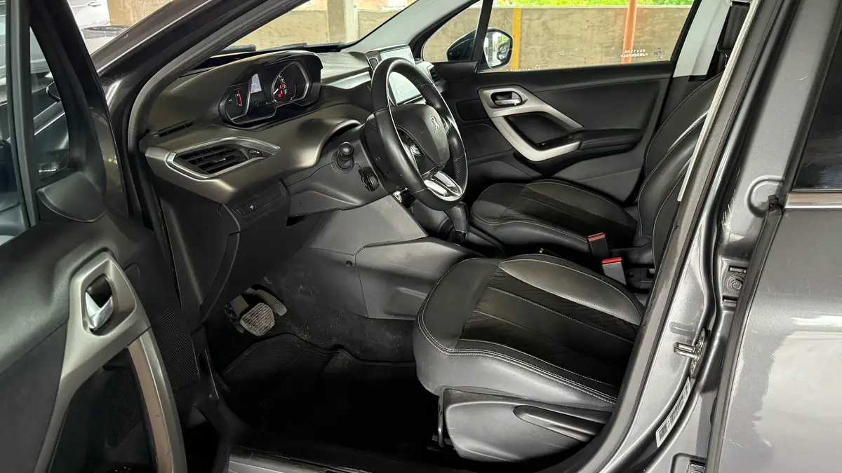 Mira esta publicación de Peugeot 208 2018 en Motordil