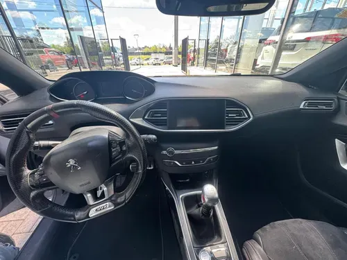 Mira esta publicación de Peugeot 308 2017 en Motordil