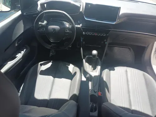 Mira esta publicación de Peugeot 208 2025 en Motordil