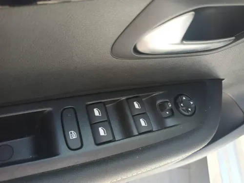 Mirá esta publicación de Peugeot 208