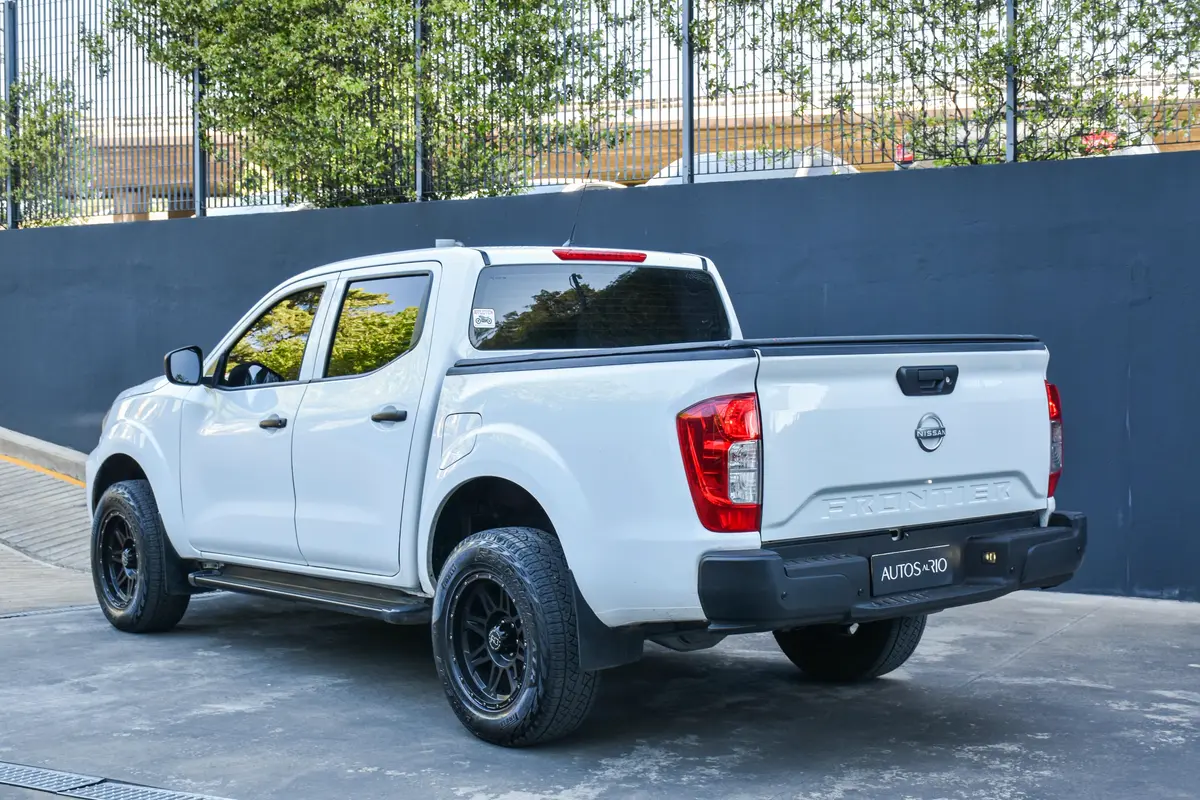 Mira esta publicación de Nissan Frontier 2023 en Motordil