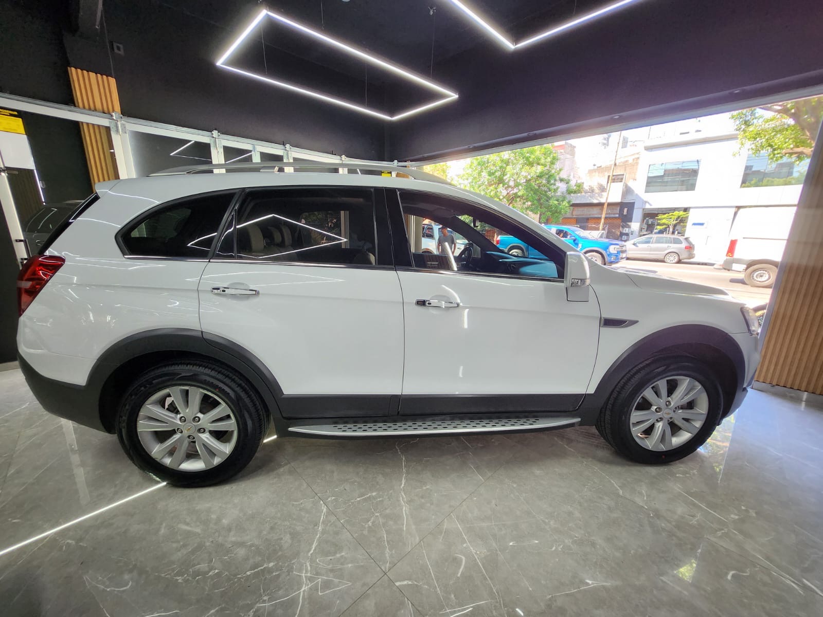 Mira esta publicación de Chevrolet Captiva 2018 en Motordil