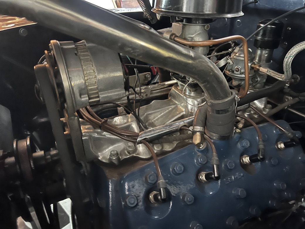 Mirá esta publicación de Ford V8