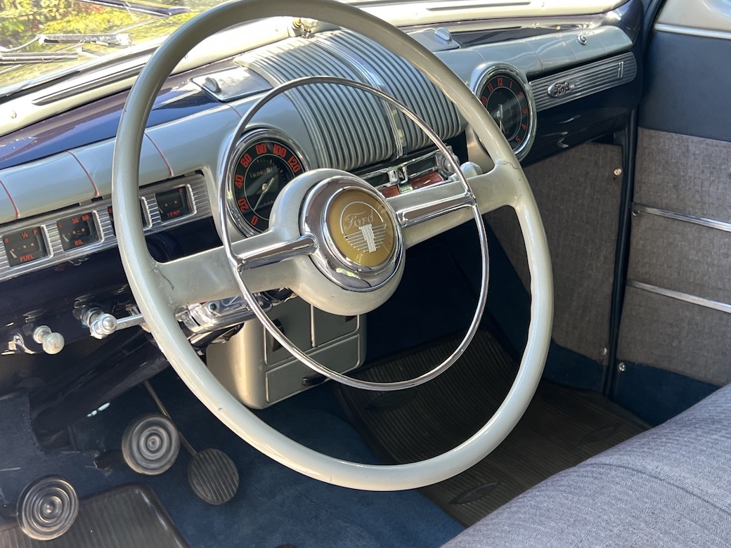 Mirá esta publicación de Ford V8
