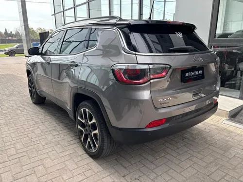 Mira esta publicación de Jeep Compass 2020 en Motordil