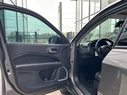 Mira esta publicación de Jeep Compass 2020 en Motordil