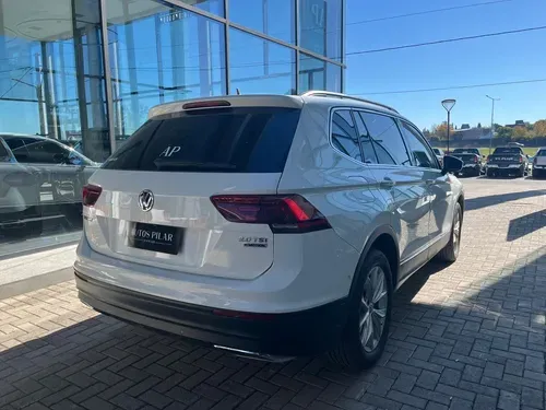 Mira esta publicación de Volkswagen Tiguan Allspace 2018 en Motordil