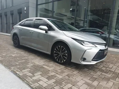 Mira esta publicación de Toyota Corolla 2024 en Motordil