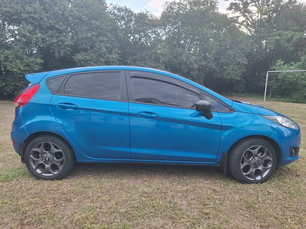 Mira esta publicación de Ford Fiesta 2014 en Motordil