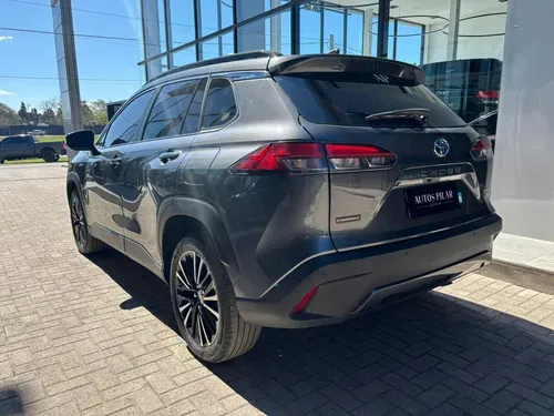 Mira esta publicación de Toyota Corolla Cross 2024 en Motordil