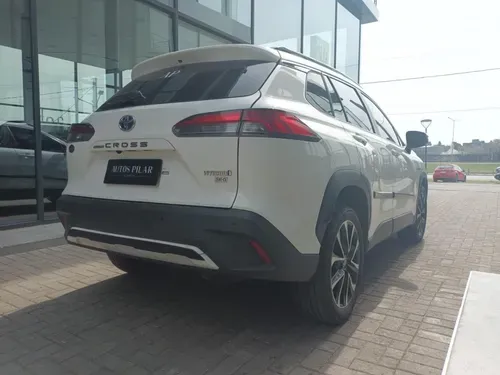 Mira esta publicación de Toyota Corolla Cross 2023 en Motordil