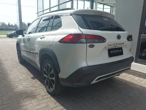 Mira esta publicación de Toyota Corolla Cross 2023 en Motordil
