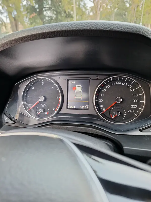 Mira esta publicación de Volkswagen Amarok 2018 en Motordil