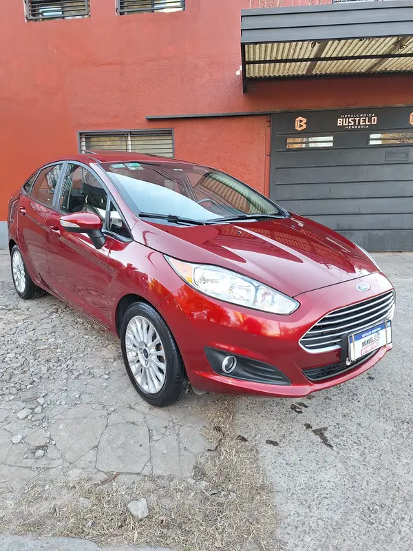 Mira esta publicación de Ford Fiesta 2017 en Motordil